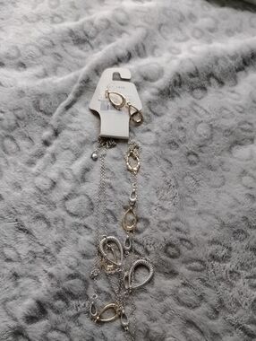 Mixed Metal Teardrop Link Necklace